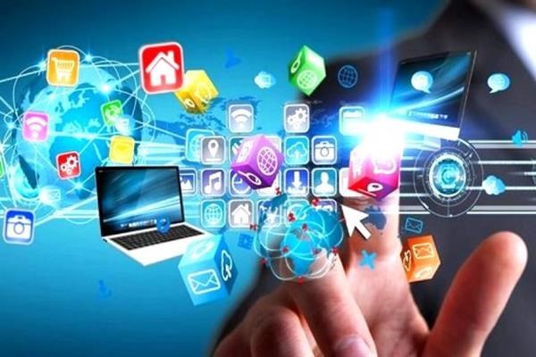 تأملی در بیان مهم اخیرِ امام خامنه ای پیرامون فضای مجازی